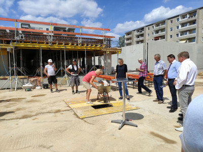 Bernau bei Berlin Herkulesstraße - Die Zeitkapsel wird vorbereitet
