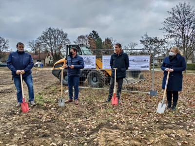 Bereit für den 1. Spatenstich