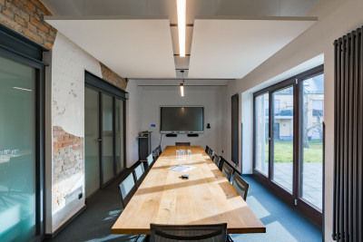 Im großen Beratungsraum