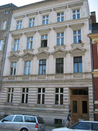 Die Fassade vor der Sanierung